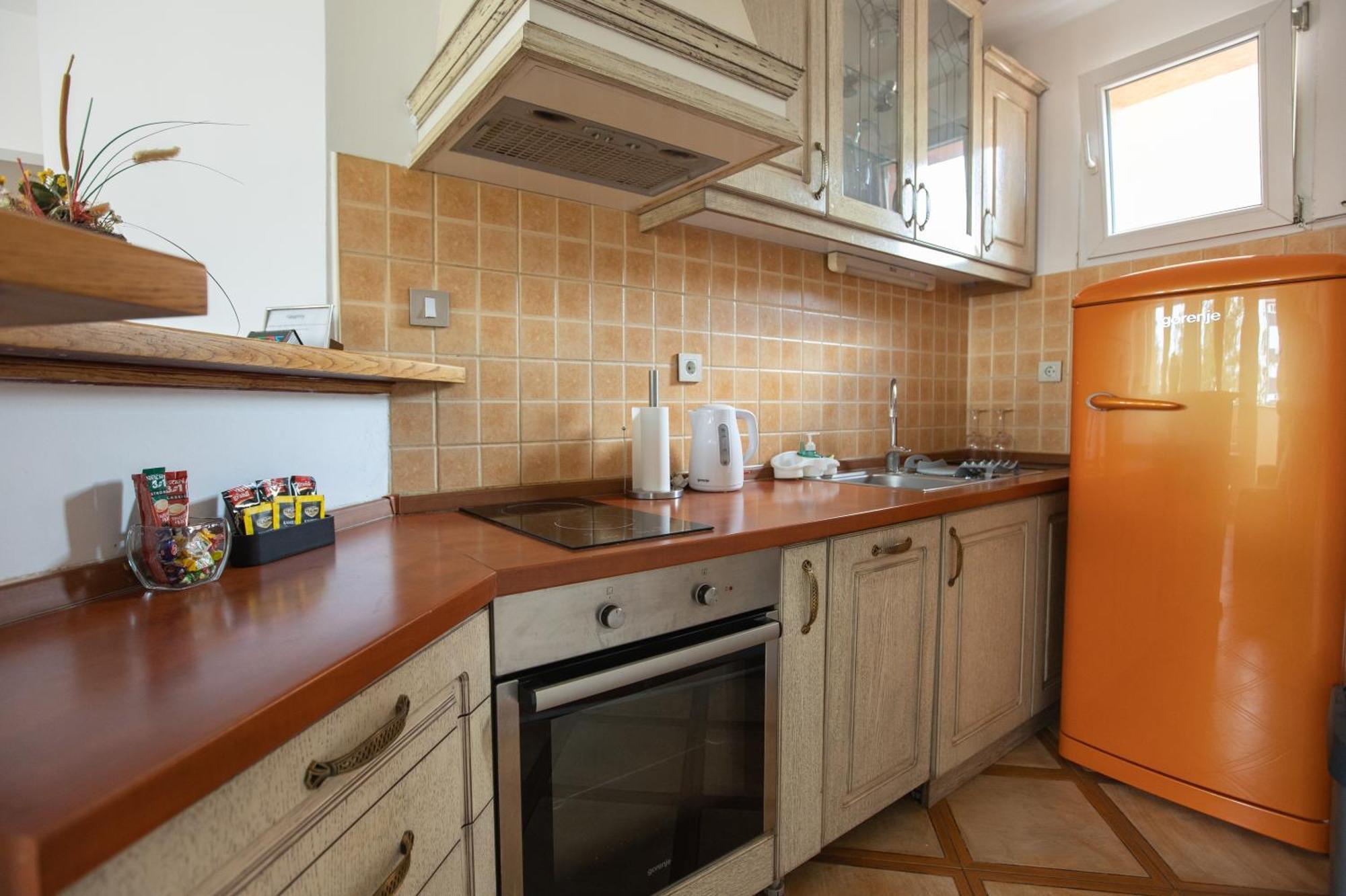 4 Rooms Apartments Ниш Екстер'єр фото