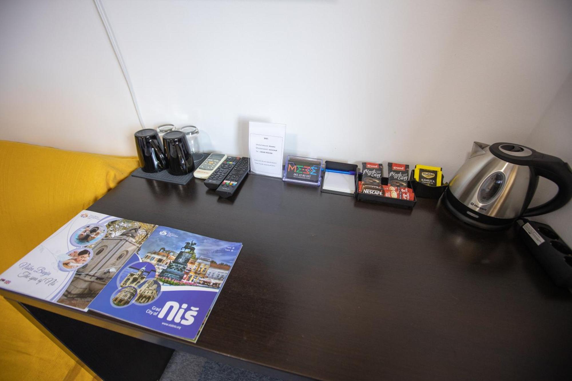 4 Rooms Apartments Ниш Екстер'єр фото