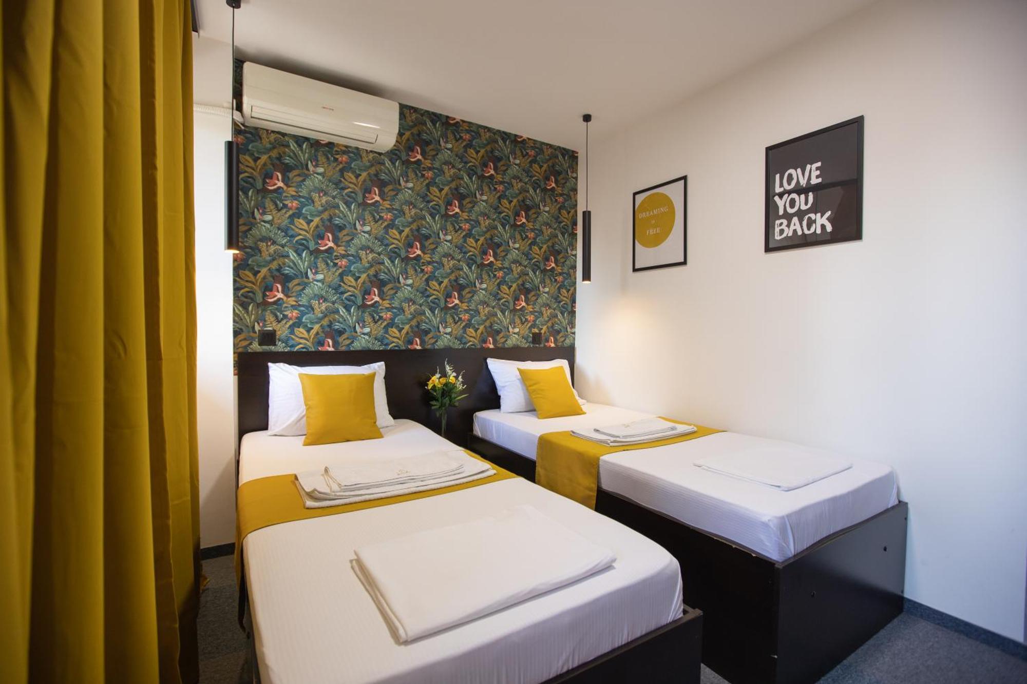 4 Rooms Apartments Ниш Екстер'єр фото