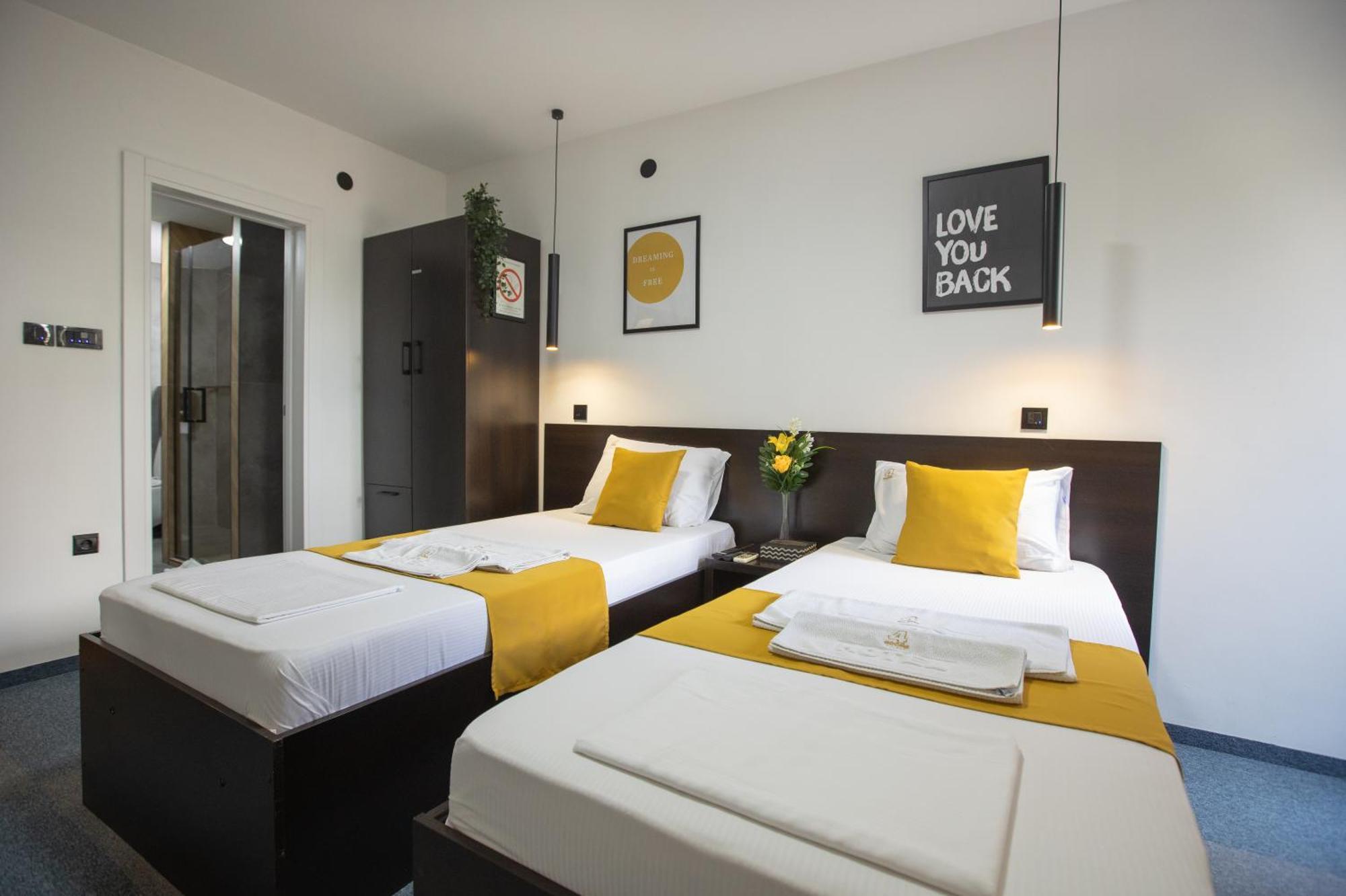 4 Rooms Apartments Ниш Екстер'єр фото