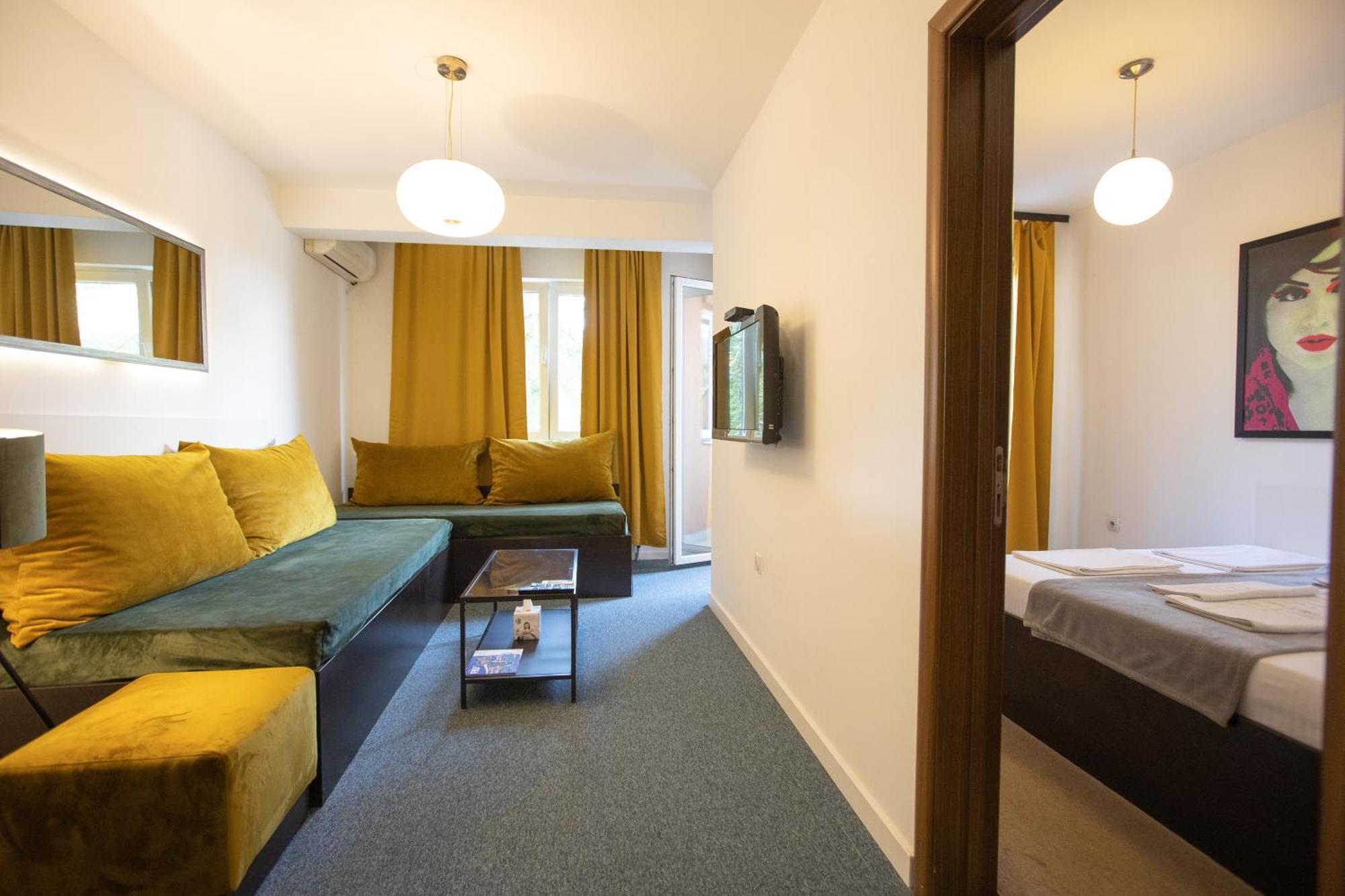 4 Rooms Apartments Ниш Екстер'єр фото