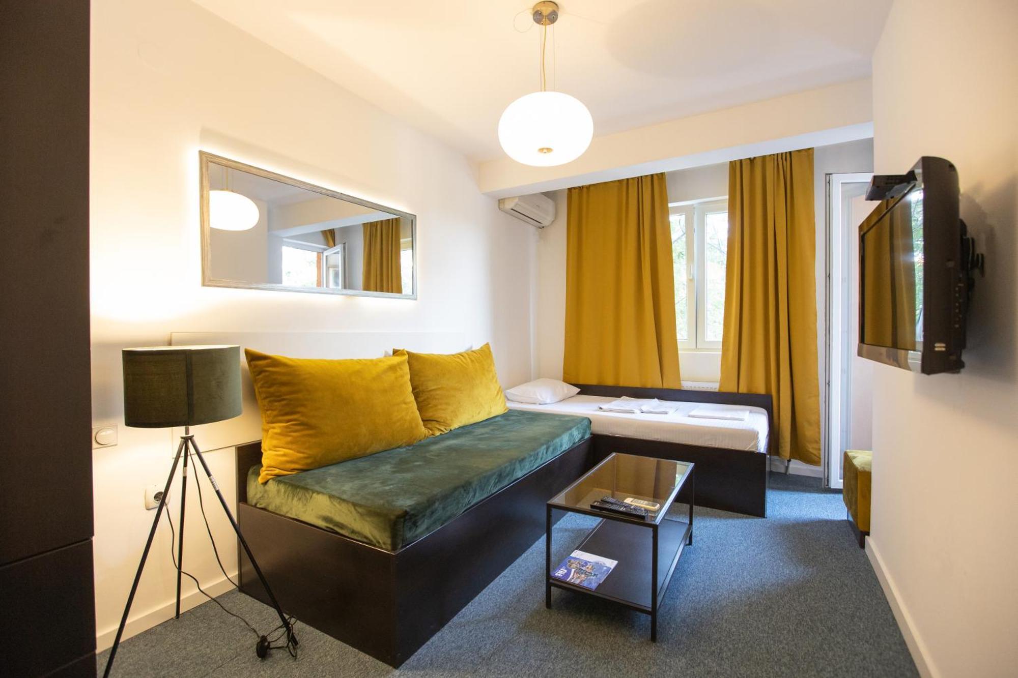 4 Rooms Apartments Ниш Екстер'єр фото