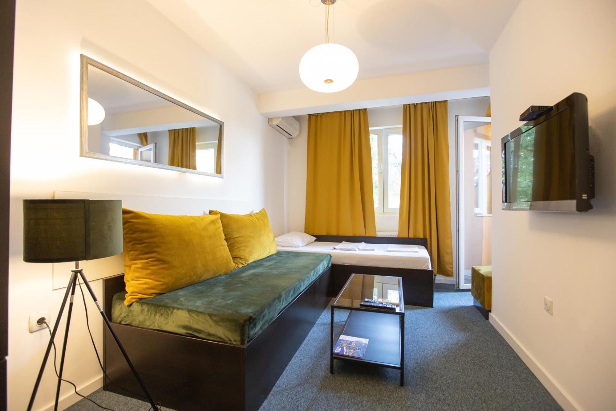 4 Rooms Apartments Ниш Екстер'єр фото