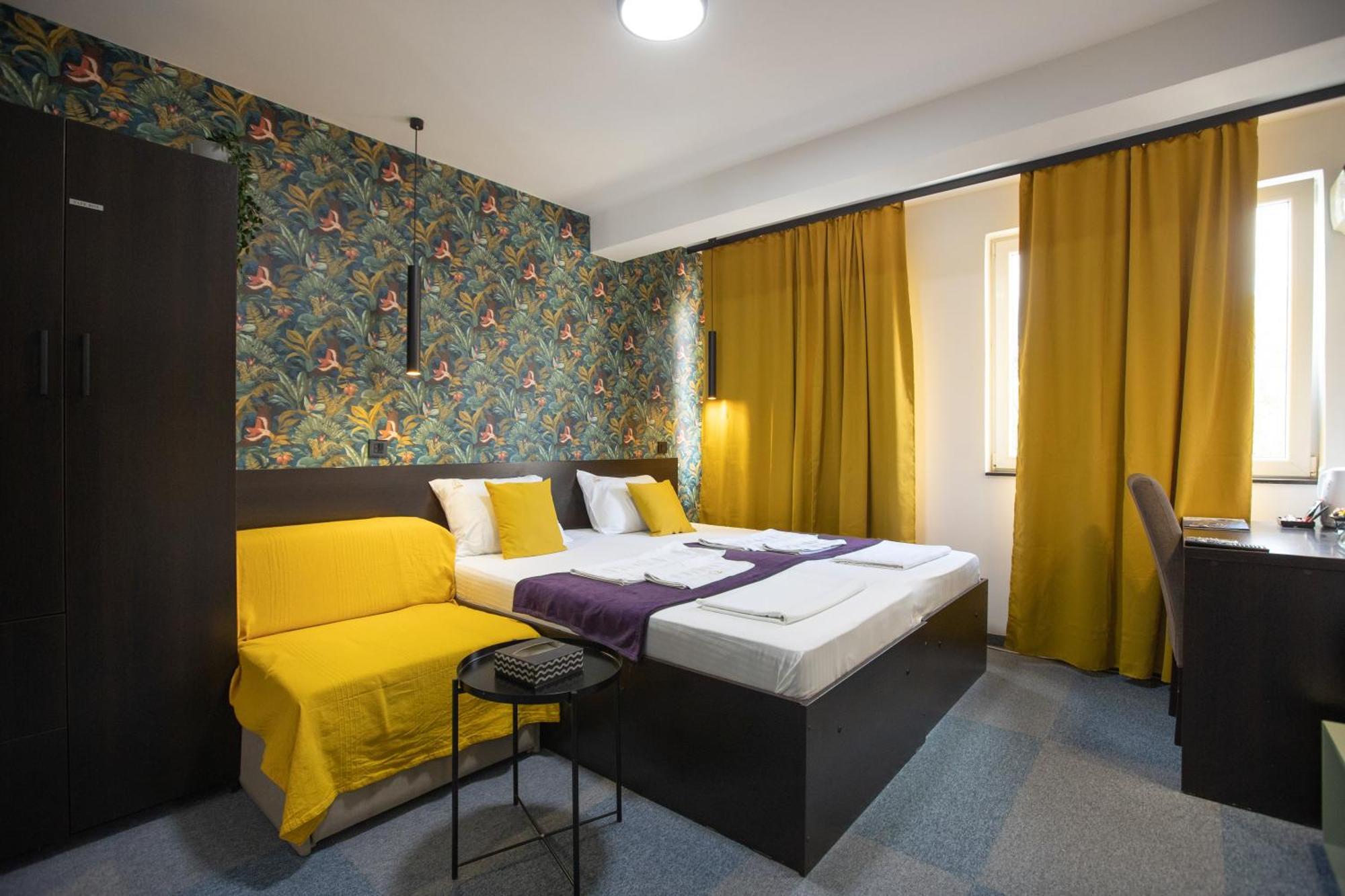 4 Rooms Apartments Ниш Екстер'єр фото