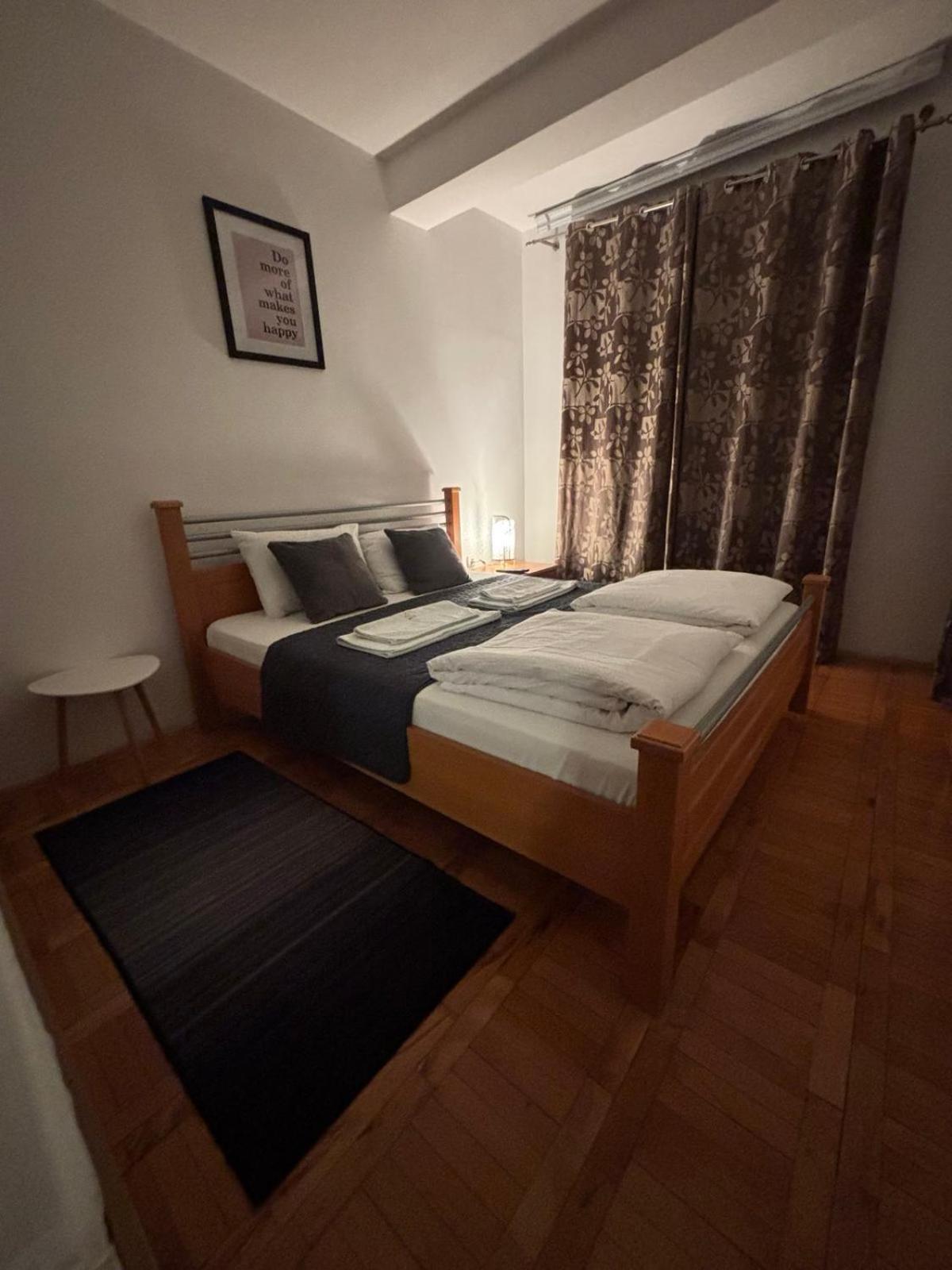 4 Rooms Apartments Ниш Екстер'єр фото